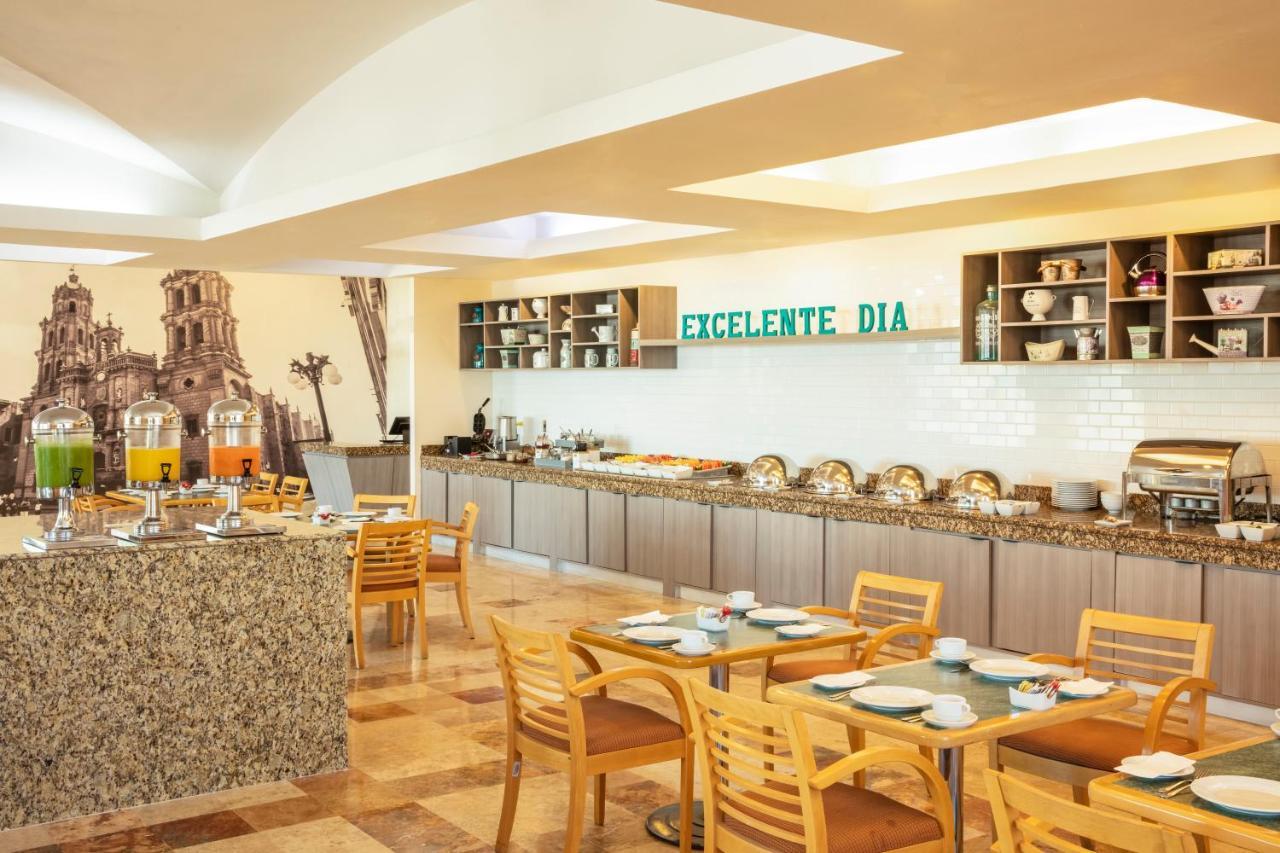 Fiesta Inn Express San Luis Potosi Oriente Екстериор снимка