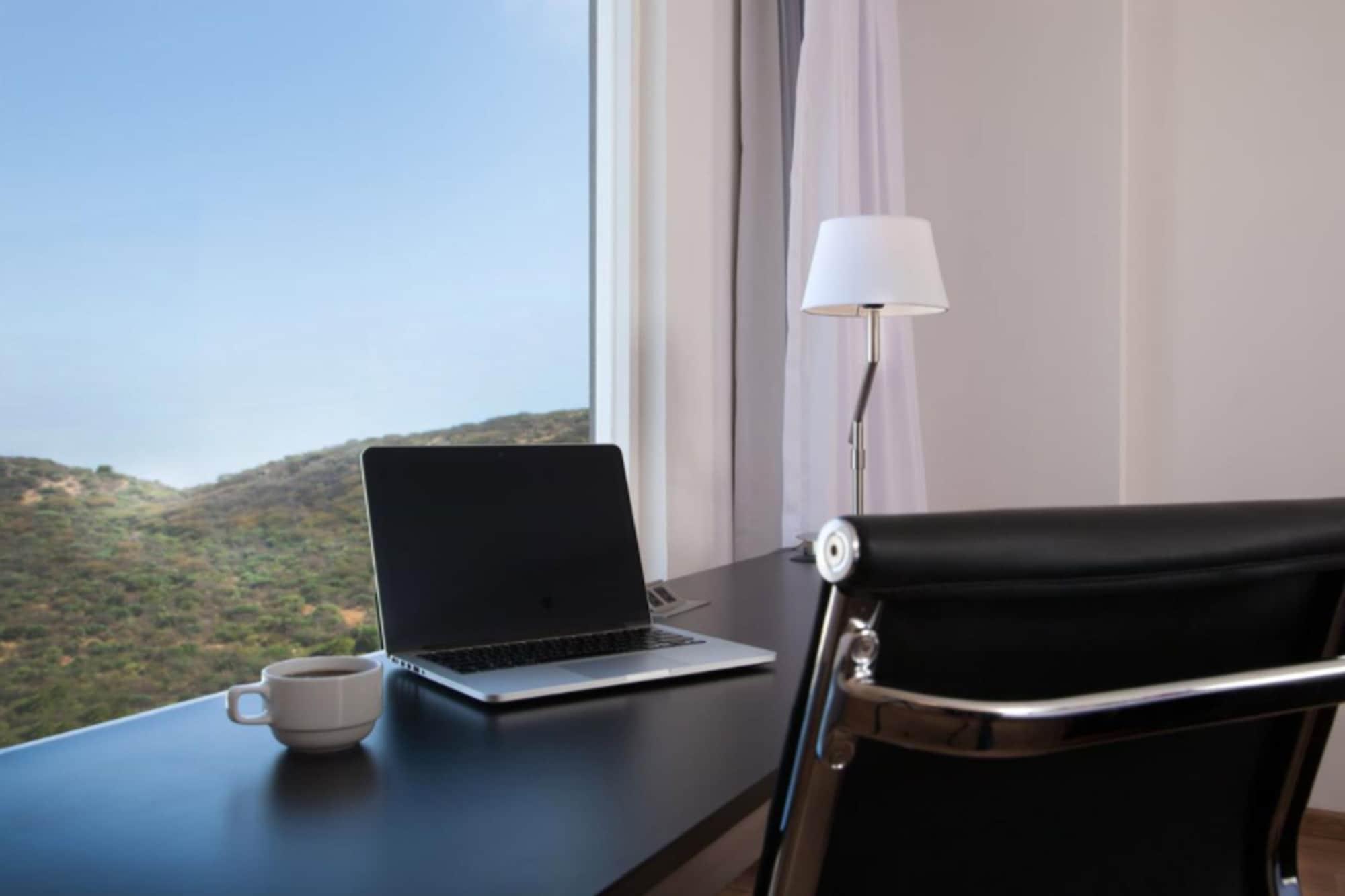 Fiesta Inn Express San Luis Potosi Oriente Екстериор снимка