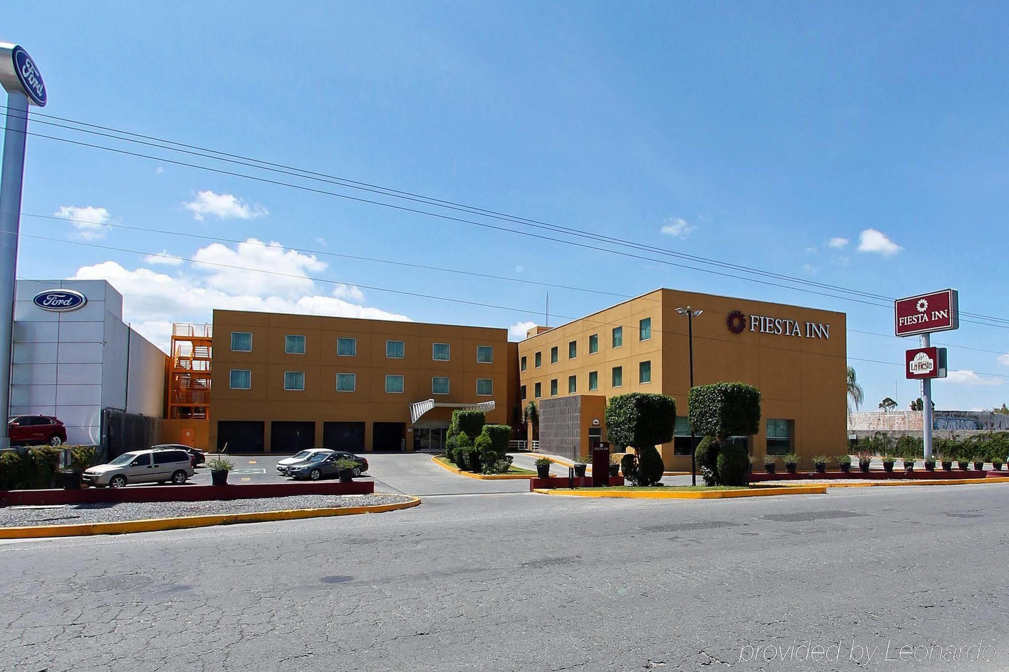 Fiesta Inn Express San Luis Potosi Oriente Екстериор снимка