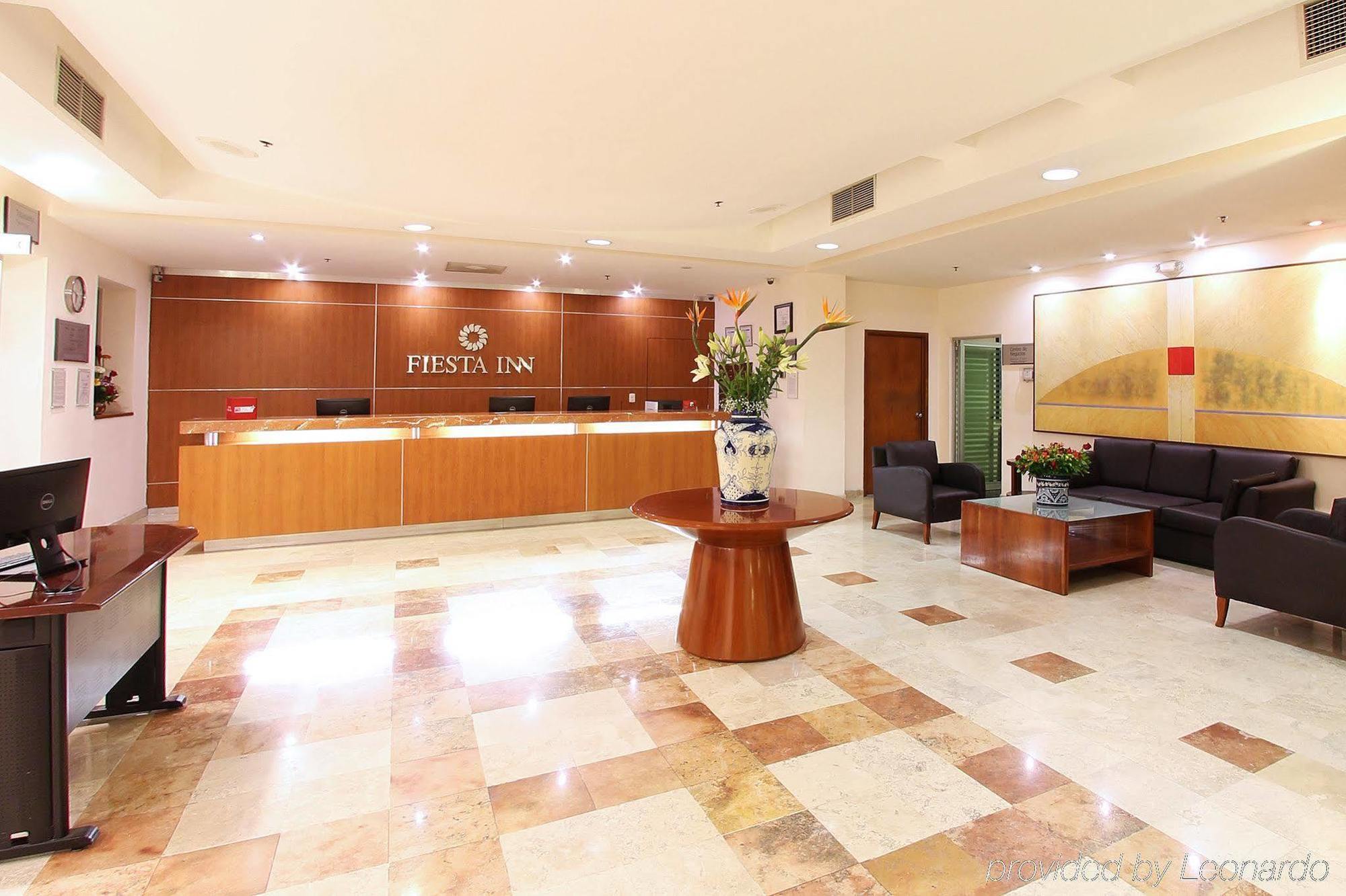 Fiesta Inn Express San Luis Potosi Oriente Екстериор снимка