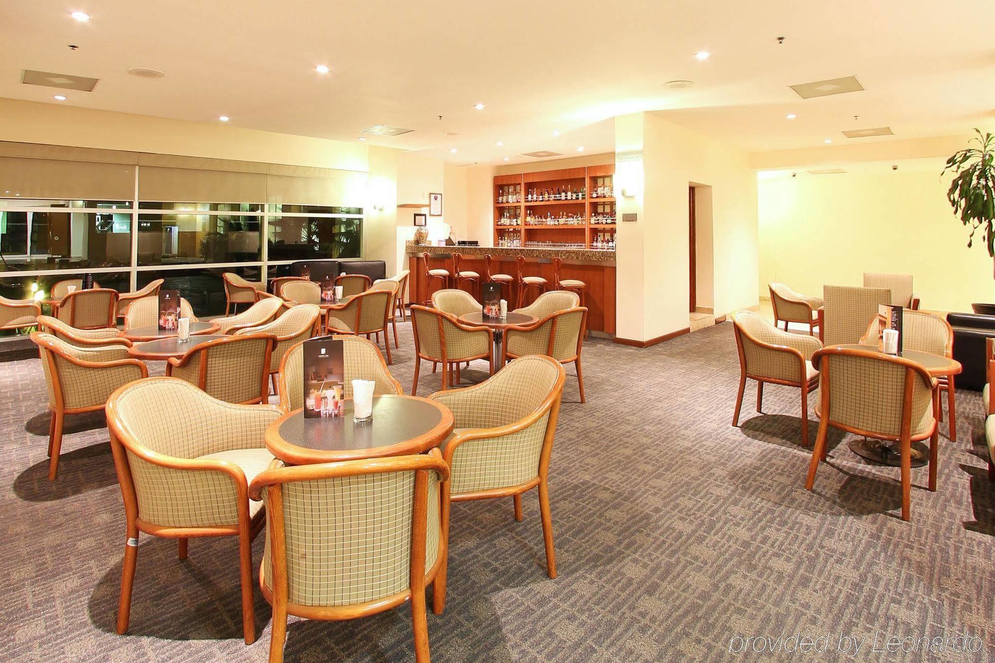 Fiesta Inn Express San Luis Potosi Oriente Екстериор снимка