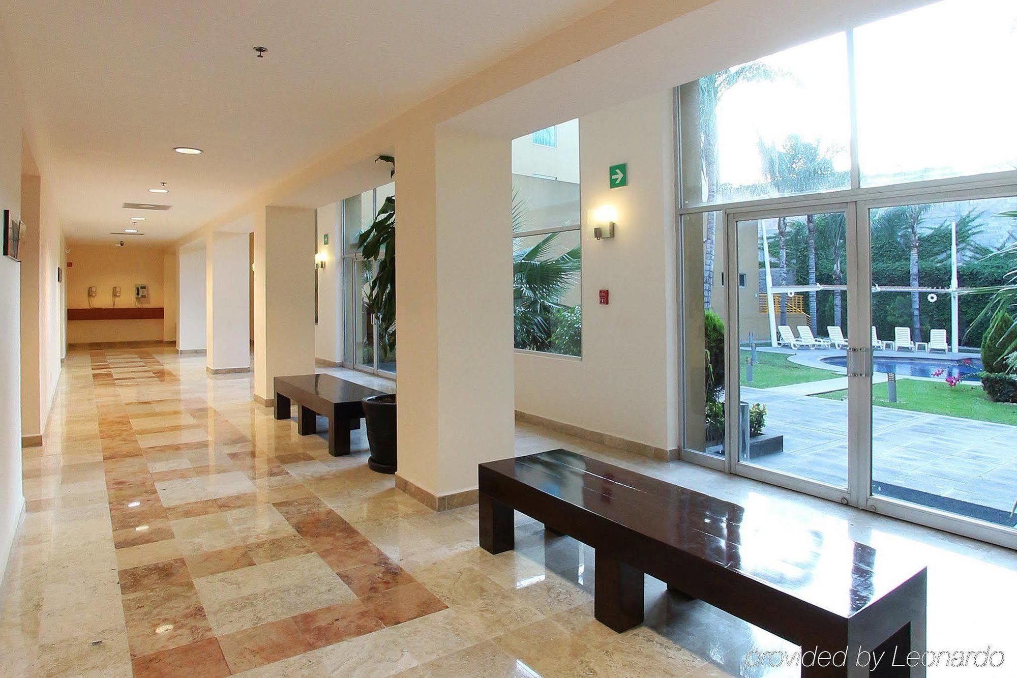 Fiesta Inn Express San Luis Potosi Oriente Екстериор снимка